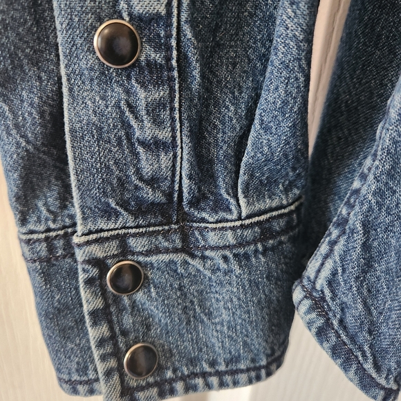 Lucky Brand denim long sleeve shirt - Picture 4 of 5